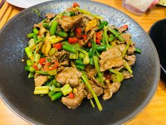 -莲餐厅·湖北菜·潜江小龙虾店(愚园路店)
