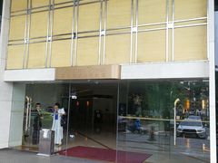 世纪楼门面-圣廷苑酒店-世纪楼菲苑自助餐厅