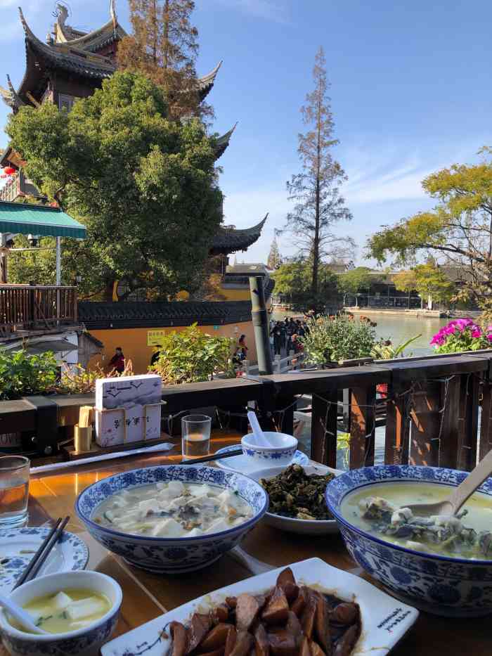 廷盛饭店(朱家角店)-"好吃,正宗,朋友介绍的不错,下次还会来.