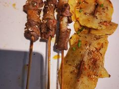 烤羔羊肉串-木屋烧烤(万德庄店)