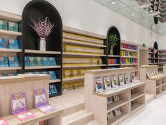 -钟书阁(群光广场店)