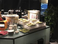 -唐拉雅秀酒店-西锦汇空中BBQ·思创餐厅