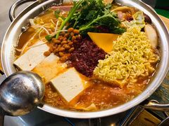 部队火锅-富乐满韩国正宗炸鸡韩国料理(虹泉路店)