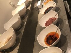 -亿诣蝎府炸酱面羊蝎子火锅(酷车小镇店)