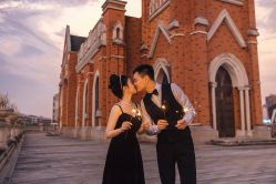 -皇家施华洛新派婚纱摄影(大正街店)