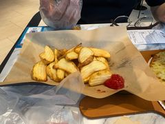 -达美乐比萨(红山店)