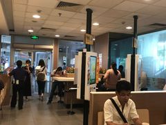 -麦当劳(轻轨曹杨路店)