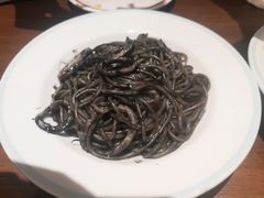 威尼斯风味墨鱼汁意面-萨莉亚意式餐厅(杭州滨江天街店)