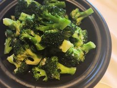 -八府香鸭·啫啫煲(华山路店)