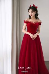 -Lady  Jane高端婚纱礼服馆