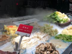 -成都你六姐·牛肉冒菜(城市集市合生汇店)