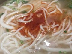 -亮亮面馆(经六路店)