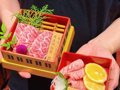 -山川小町·极番烧肉(新地假日广场店)