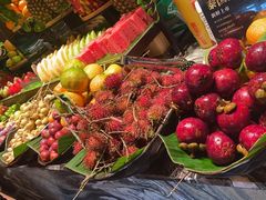 -雍容荟帝王蟹活龙虾展台自助(IFS黑金店)