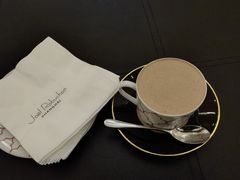 -Salon de The de Joel Robuchon(外滩18号店)