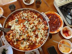 -亲昵春川鸡排(韩国美食街店)