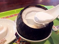 -海口骑楼小吃街