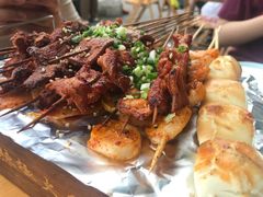 -小辣椒火盆烧烤(温泉南街店)