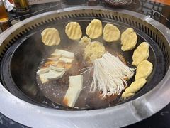 -袁小二大东北铁锅炖(吉祥村总部)