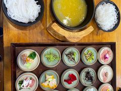 -桥香园过桥米线(国贸店)