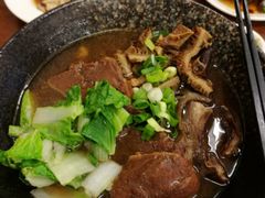 -尊品原汁牛肉面