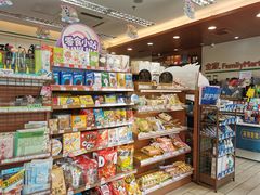 -全家便利店(宜山路站店)