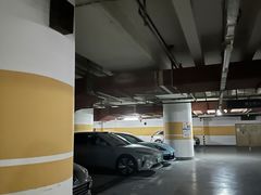 -上海世茂广场-停车场