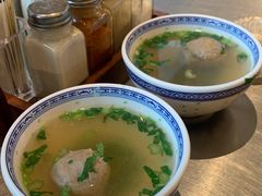 -潮界(LU·ONE凯德晶萃广场店)