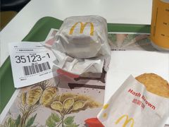 -麦当劳(上海虹桥站30B检票口楼上)