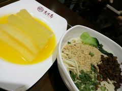 -张氏宽窄巷成都名小吃(茂业百货华强北店)