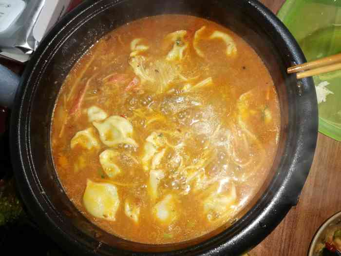 锅青天小火锅外卖(顺义店)-"中午去吃火锅,看见火锅店的墙上提醒,羊是