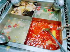 四格鸳鸯锅-海底捞火锅(枫蓝国际购物中心店)