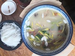 -桥香园过桥米线(国贸店)