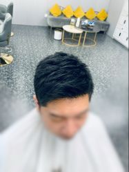 -即型男士理发工作室