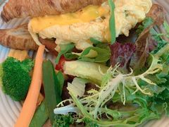 火腿滑蛋可颂全餐-玲婧胡同·生日蛋糕·餐厅(嘉里城店)