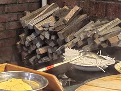 -鱼窝棚柴火铁锅炖(富山屯店)