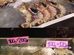 -J Daeng Seafood