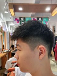 -心迪染发专门店