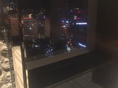-唐拉雅秀酒店-西锦汇空中BBQ·思创餐厅