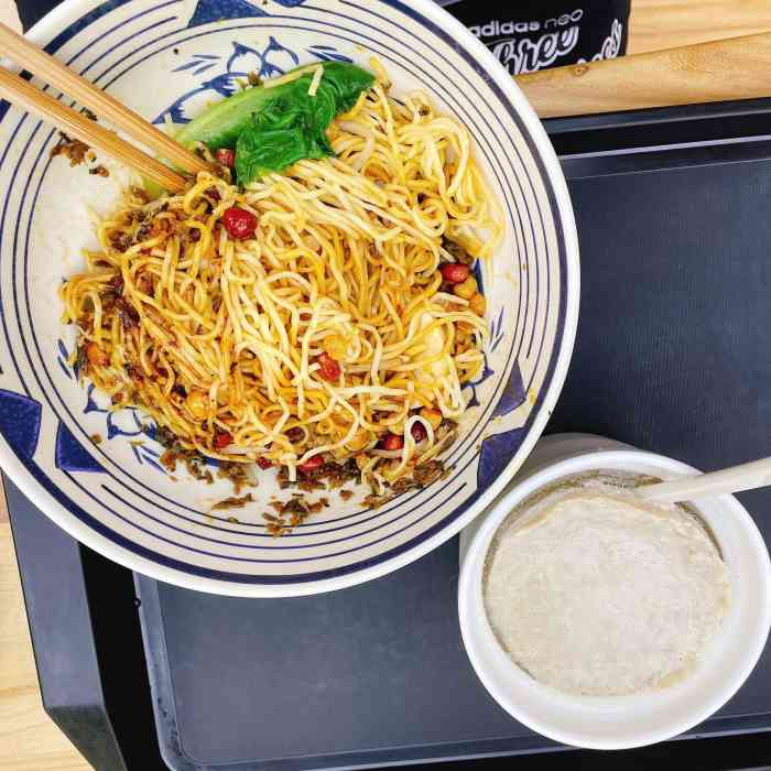 老金记·一碗勾魂面(张江店)-"新开的店,去吃吃看.