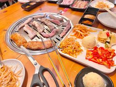 -炽城·烤肉名家(鸿达中央广场店)