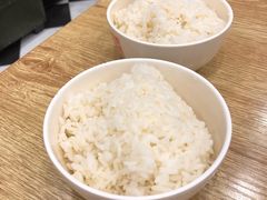 -愉肴麻辣香锅(中山路店)
