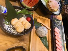 -湊湊火锅·茶憩(杭州湖滨银泰in77店)