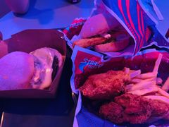 -必胜客(绿地新都会店)