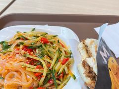 -魏家凉皮(万辉店)