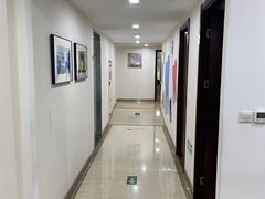 -瑞尔齿科(东方广场诊所)