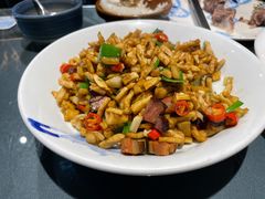 -回家乡湘菜馆(凌奥店)