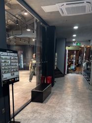 -CASTER跳舞俱乐部