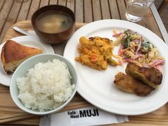 无印良品Cafe&nbsp;&&nbsp;Meal&nbsp;MUJI-无印良品餐堂 MUJI Diner(成都太古里店)