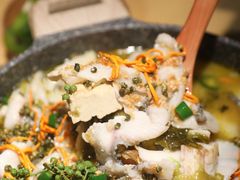 -山城外·非遗酸菜鱼(新都汇融店)